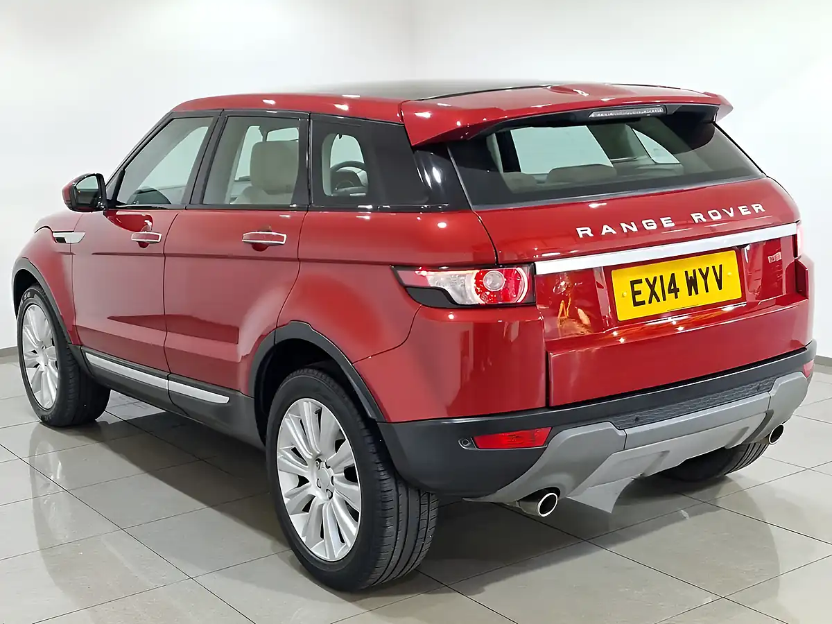 Used 2014 Land Rover Range Rover Evoque Prestige Red - Interior and Exterior details 4
