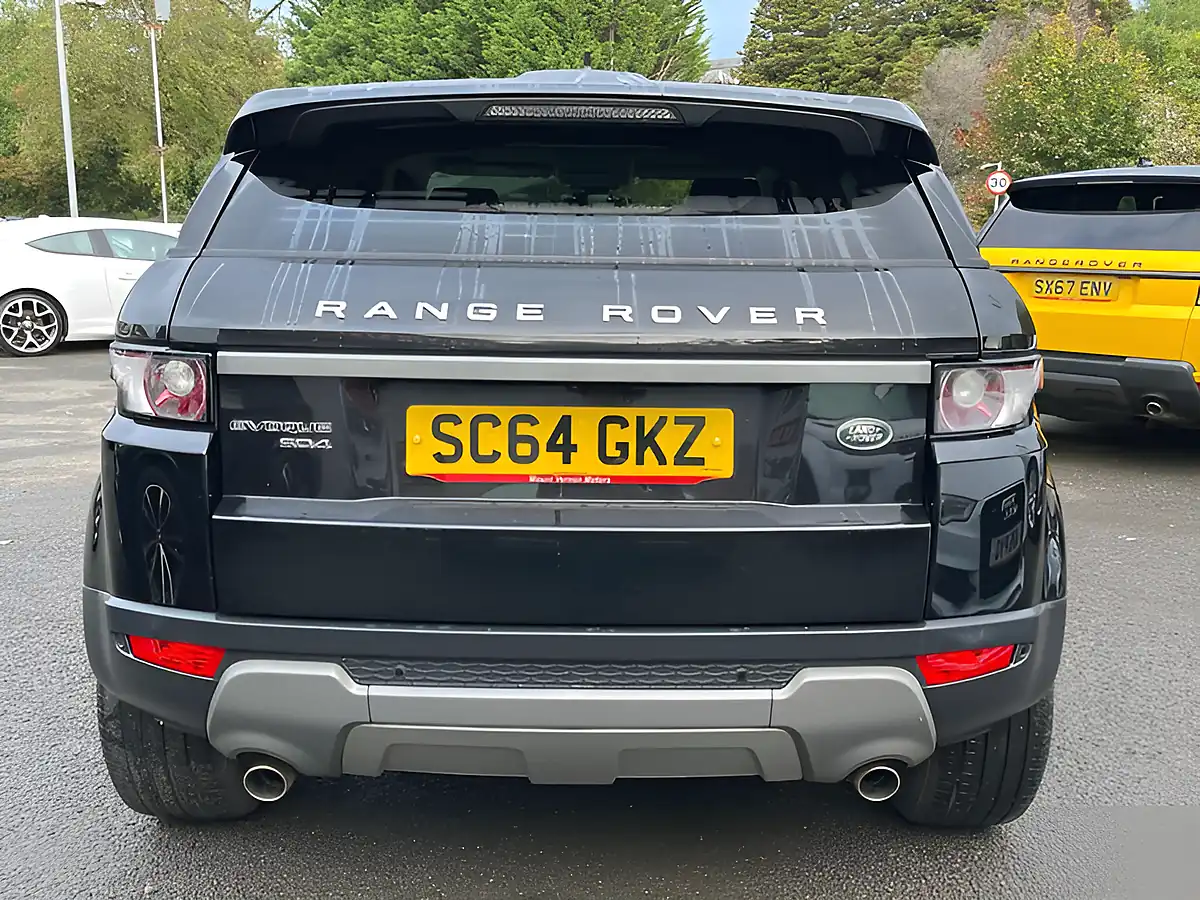 Used 2014 Land Rover Range Rover Evoque Pure Black - Interior and Exterior details 6