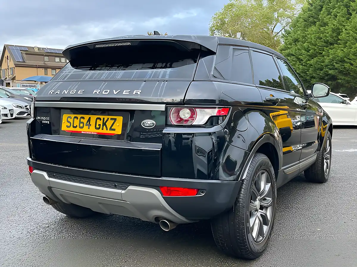 Used 2014 Land Rover Range Rover Evoque Pure Black - Interior and Exterior details 7