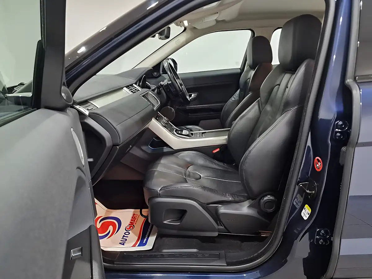 Used 2014 Land Rover Range Rover Evoque Pure Blue - Interior and Exterior details 14