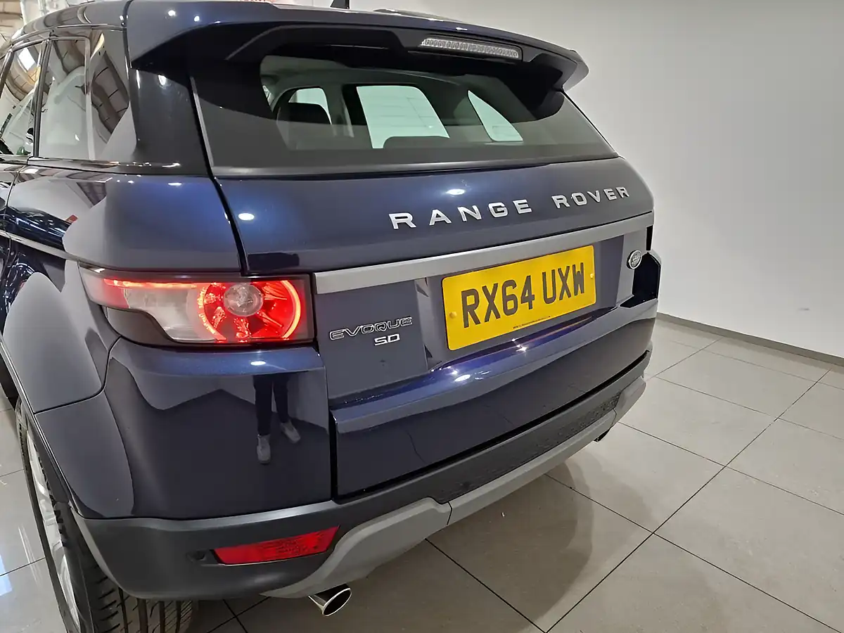 Used 2014 Land Rover Range Rover Evoque Pure Blue - Interior and Exterior details 18