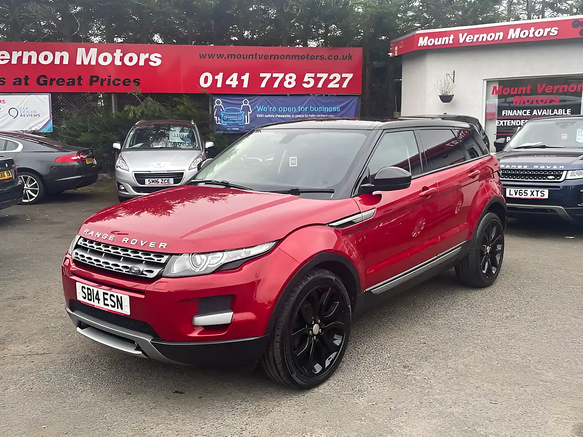 Used 2014 Land Rover Range Rover Evoque Pure Red - Interior and Exterior details 4