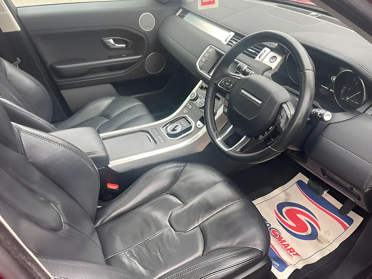 Used 2014 Land Rover Range Rover Evoque Pure Red - Interior and Exterior details 12