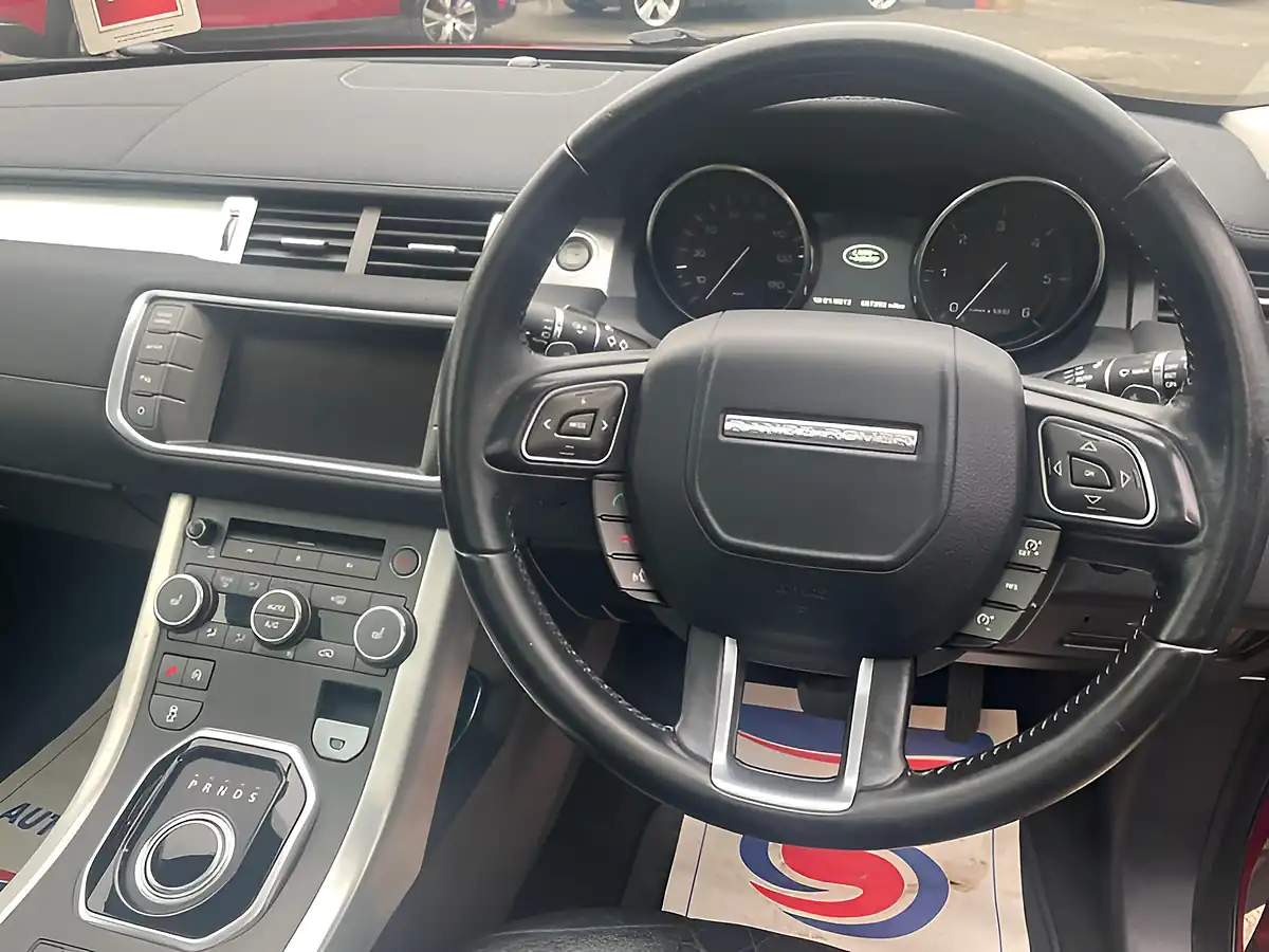 Used 2014 Land Rover Range Rover Evoque Pure Red - Interior and Exterior details 14