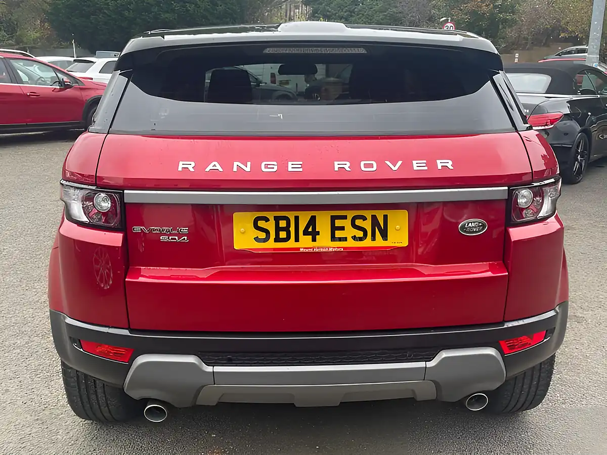 Used 2014 Land Rover Range Rover Evoque Pure Red - Interior and Exterior details 7
