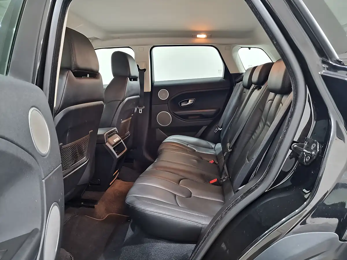 Used 2014 Land Rover Range Rover Evoque Pure Santorini Black - Interior and Exterior details 17