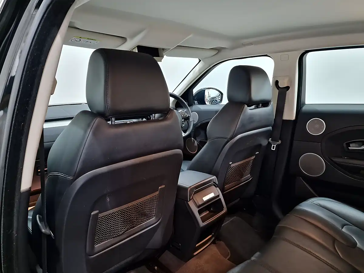 Used 2014 Land Rover Range Rover Evoque Pure Santorini Black - Interior and Exterior details 19