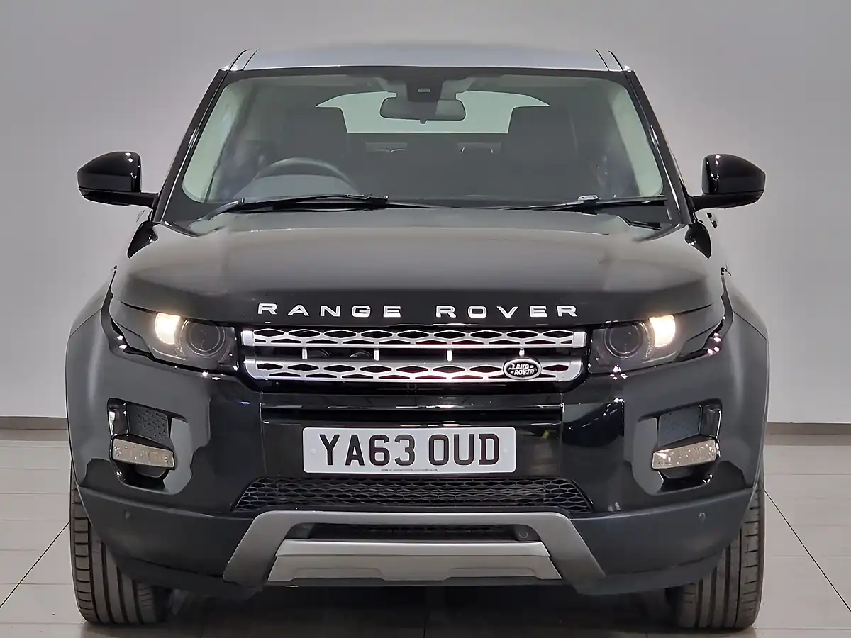 Used 2014 Land Rover Range Rover Evoque Pure Santorini Black - Interior and Exterior details 2