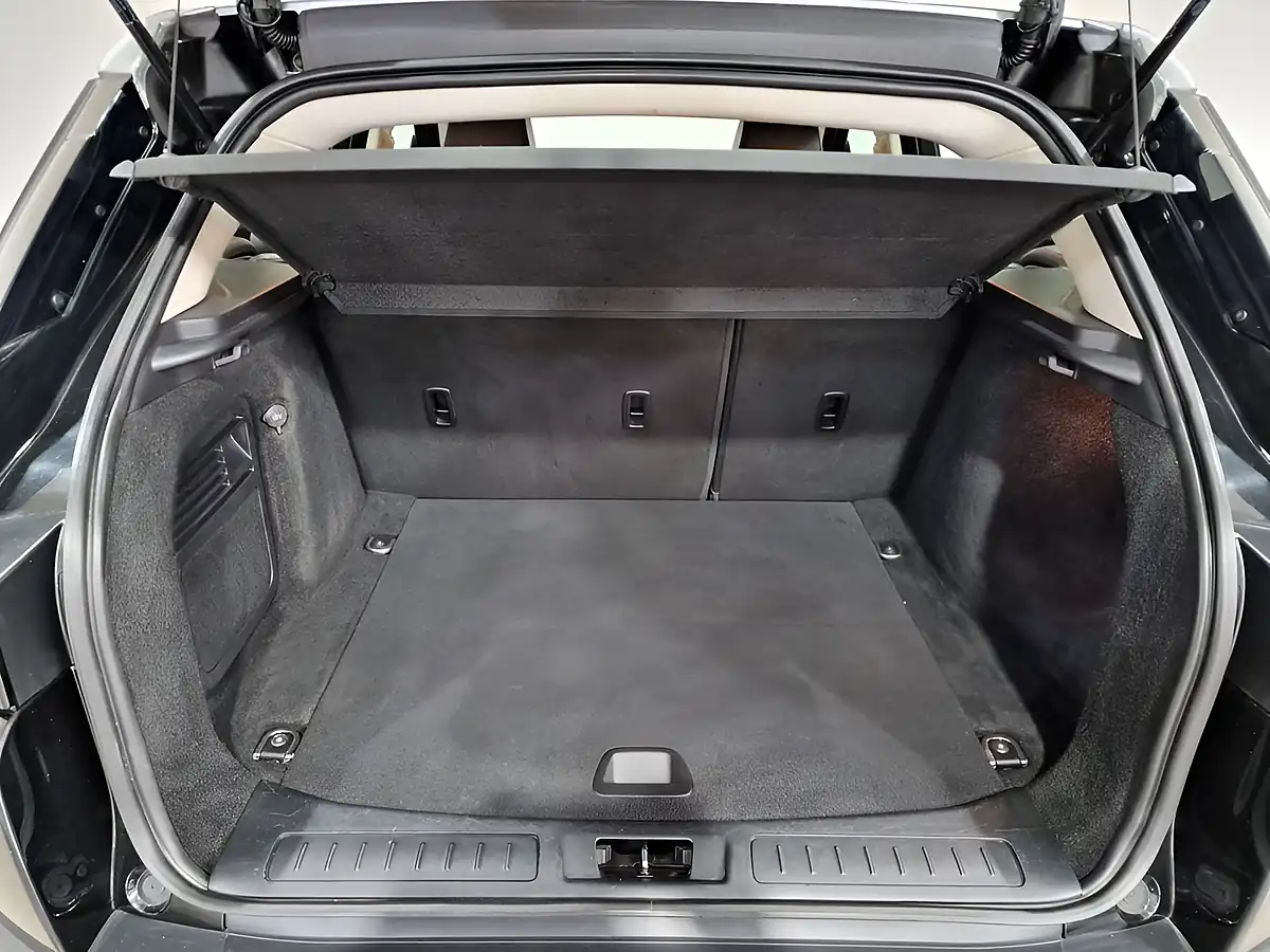Used 2014 Land Rover Range Rover Evoque Pure Santorini Black - Interior and Exterior details 20
