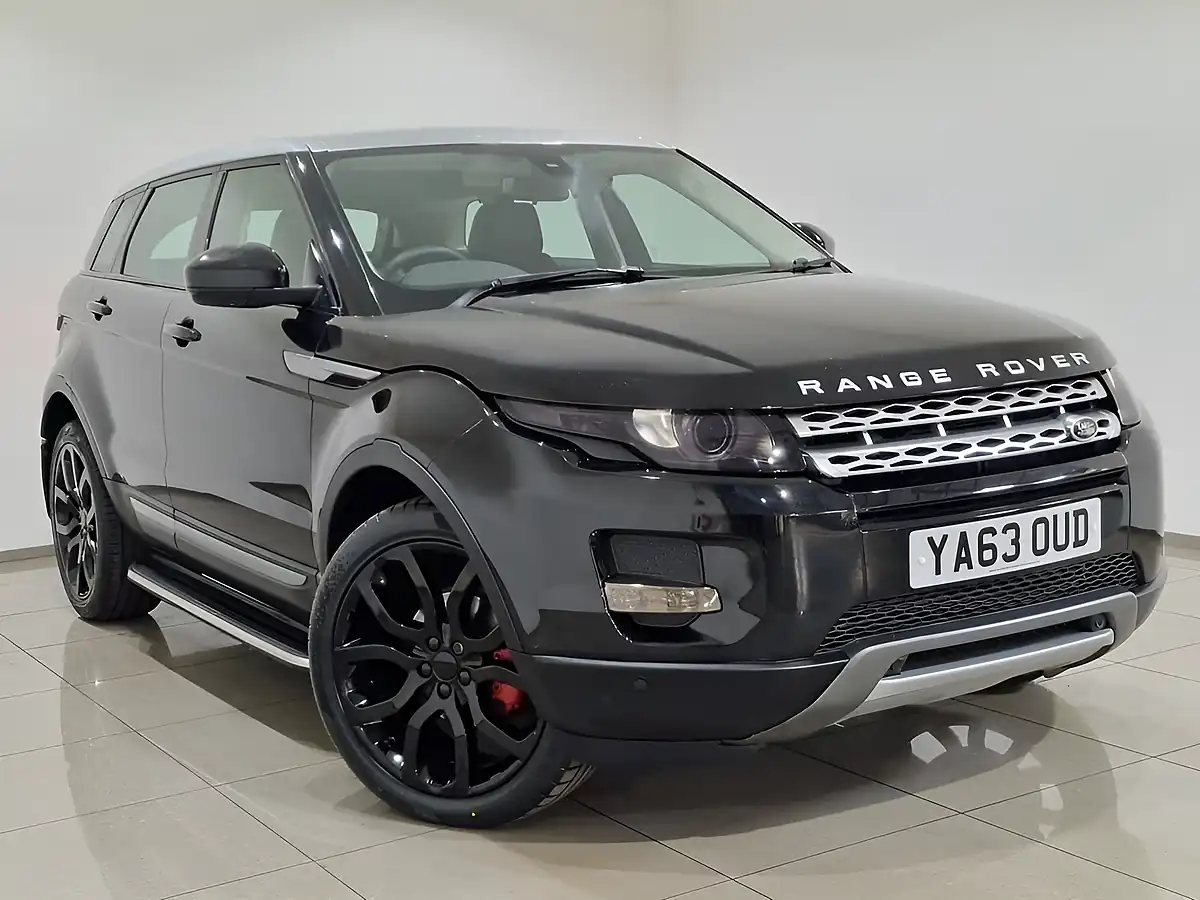 Used 2014 Land Rover Range Rover Evoque Pure Santorini Black - Interior and Exterior details 7