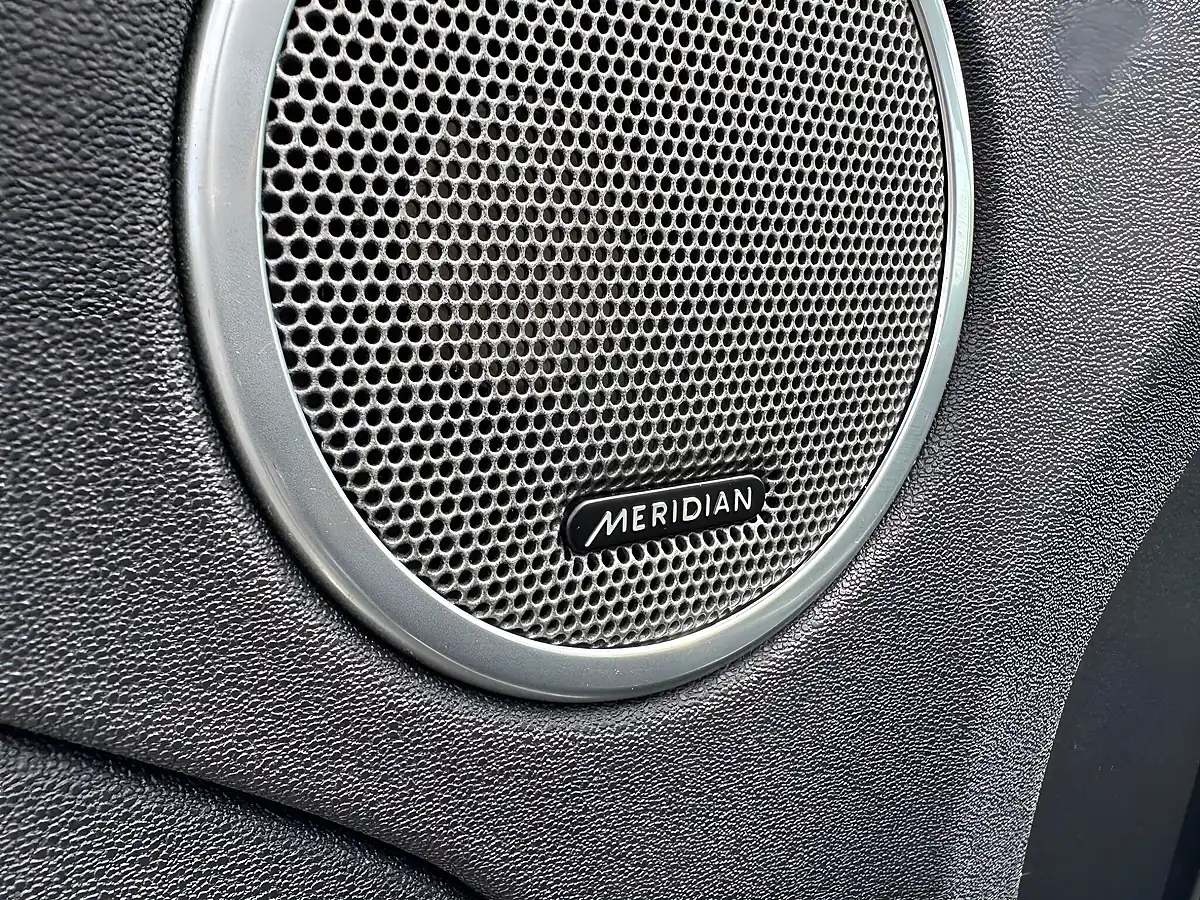 Used 2014 Land Rover Range Rover Evoque Pure Silver - Interior and Exterior details 11