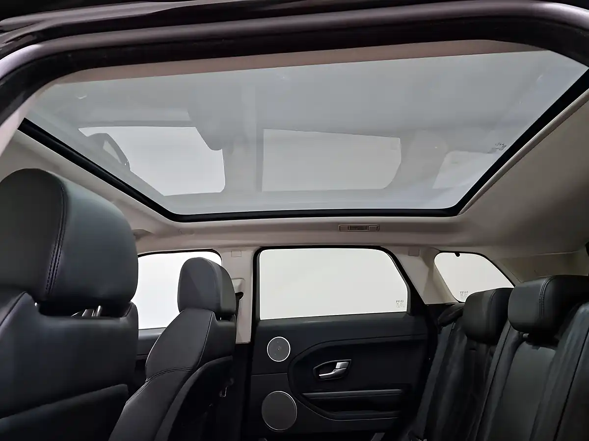 Used 2014 Land Rover Range Rover Evoque Pure Tech Black - Interior and Exterior details 19