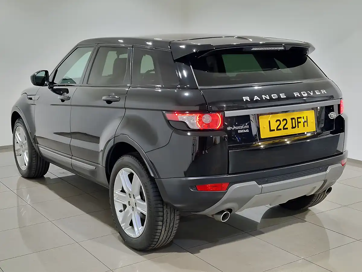Used 2014 Land Rover Range Rover Evoque Pure Tech Black - Interior and Exterior details 4