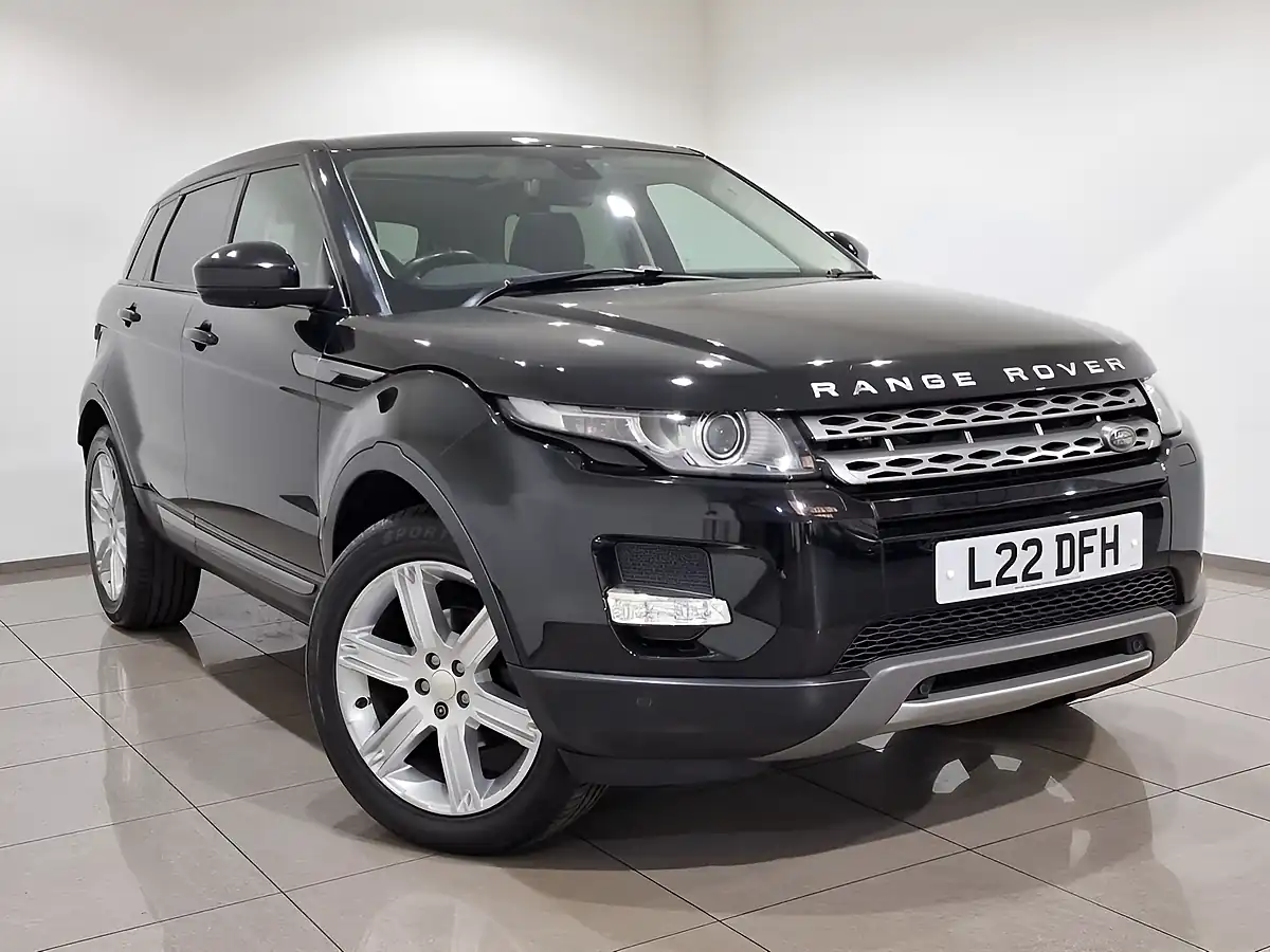 Used 2014 Land Rover Range Rover Evoque Pure Tech Black - Interior and Exterior details 7