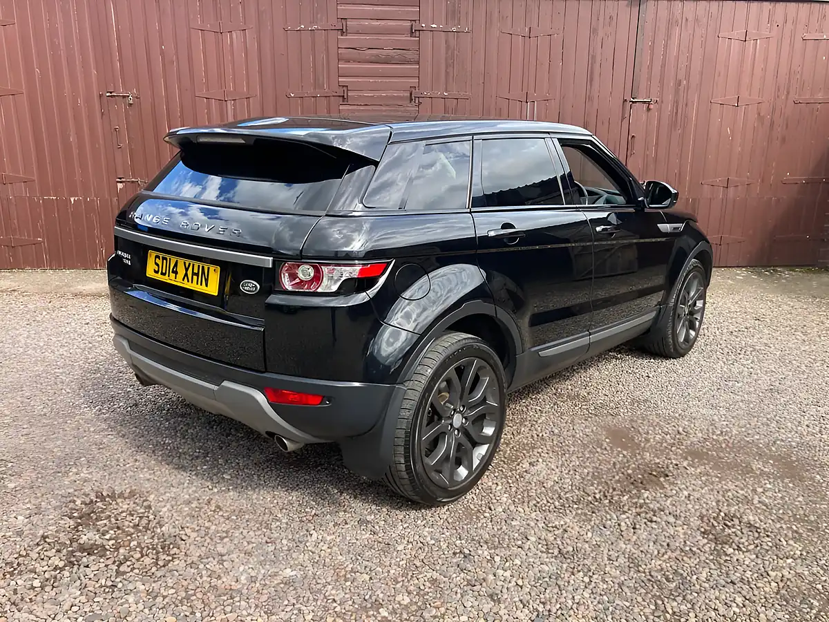 Used 2014 Land Rover Range Rover Evoque Pure Tech Black - Interior and Exterior details 3