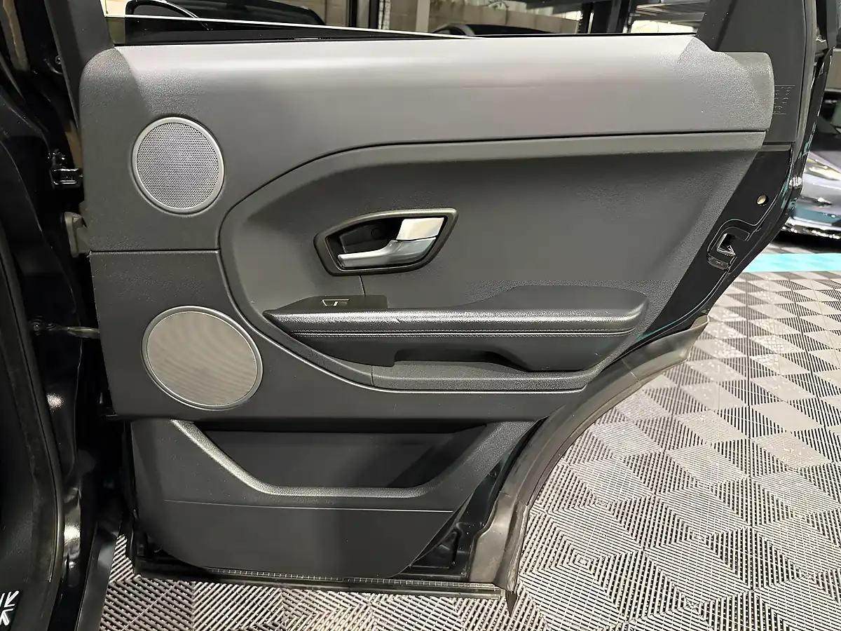 Used 2014 Land Rover Range Rover Evoque Pure Tech Black - Interior and Exterior details 15