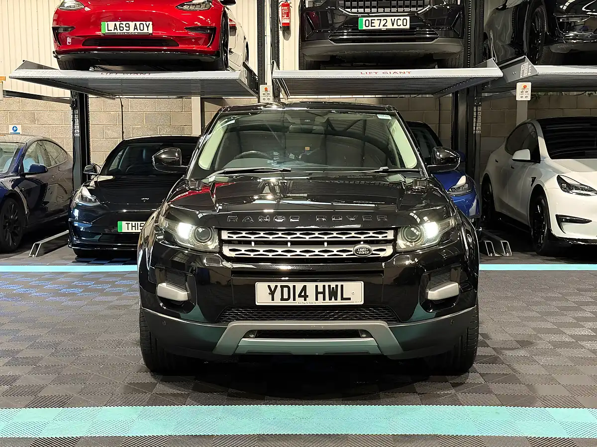 Used 2014 Land Rover Range Rover Evoque Pure Tech Black - Interior and Exterior details 2