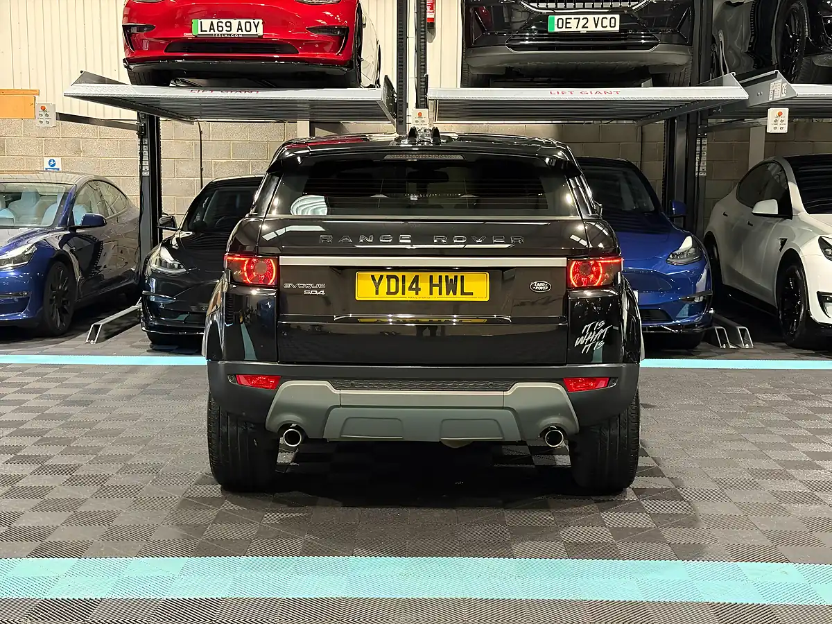 Used 2014 Land Rover Range Rover Evoque Pure Tech Black - Interior and Exterior details 6