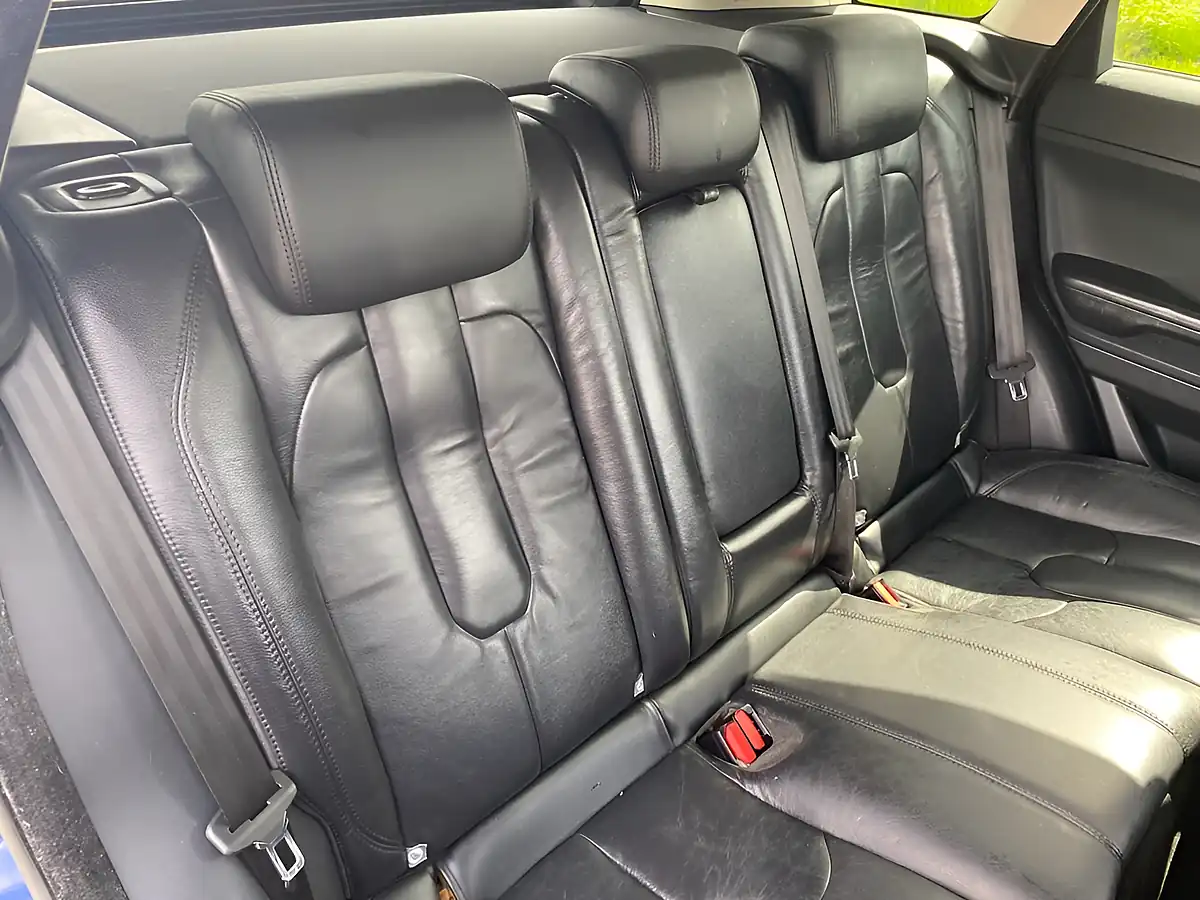 Used 2014 Land Rover Range Rover Evoque Pure Tech Blue - Interior and Exterior details 10