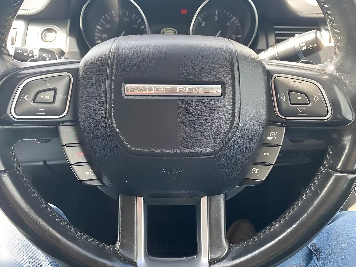 Used 2014 Land Rover Range Rover Evoque Pure Tech Blue - Interior and Exterior details 12