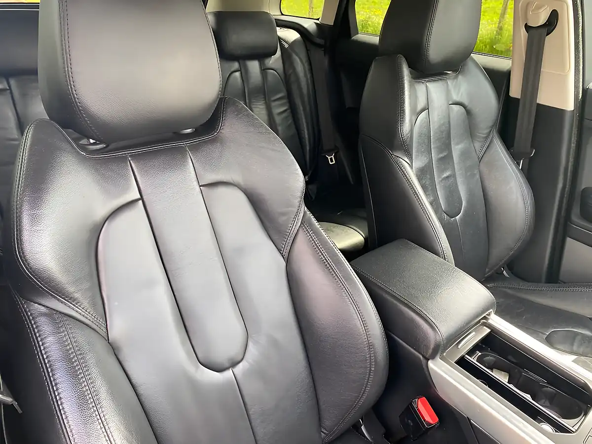 Used 2014 Land Rover Range Rover Evoque Pure Tech Blue - Interior and Exterior details 14