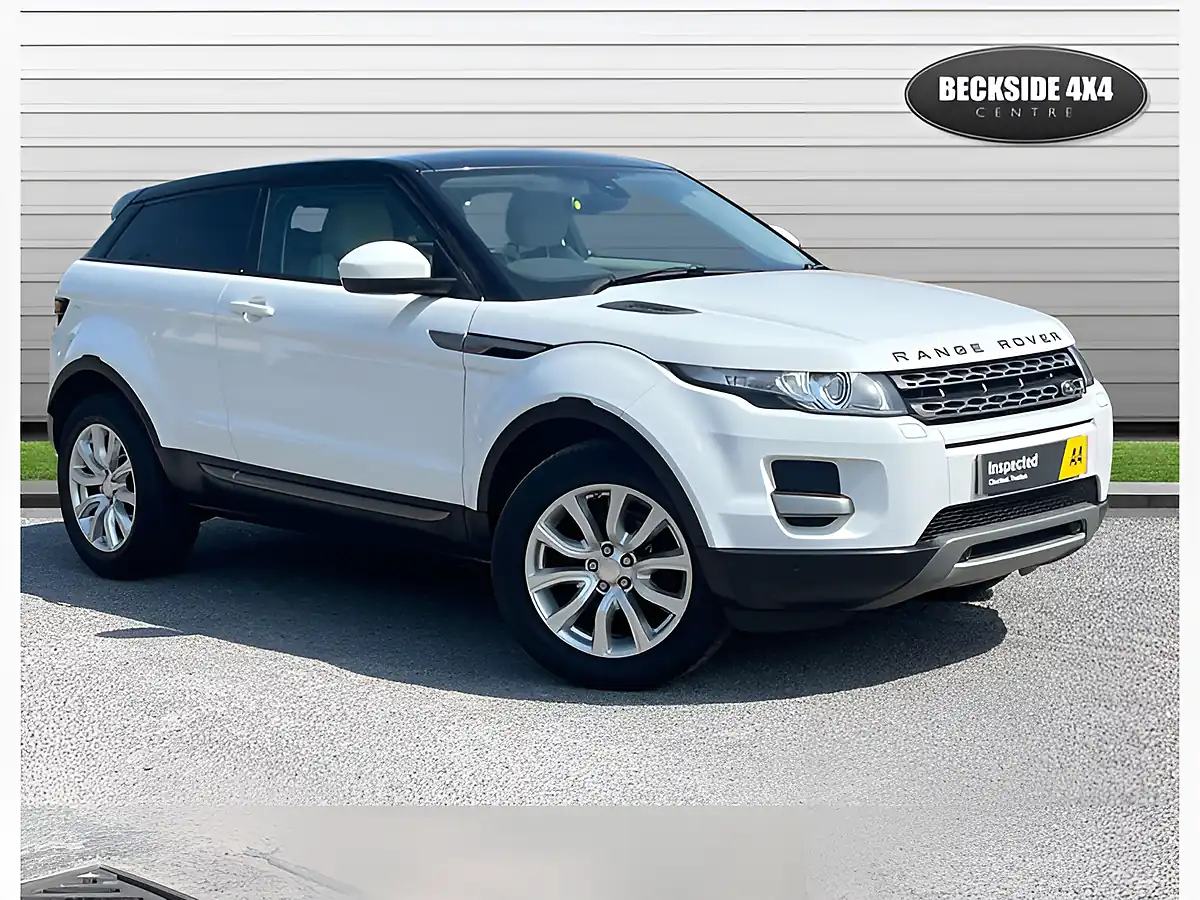 Used 2014 Land Rover Range Rover Evoque Pure Tech Fuji White - Interior and Exterior details 11