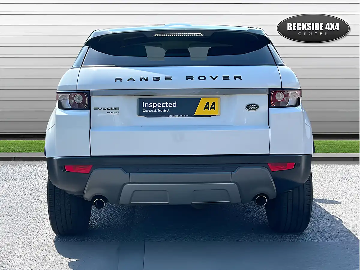 Used 2014 Land Rover Range Rover Evoque Pure Tech Fuji White - Interior and Exterior details 9