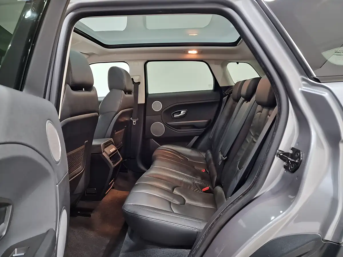 Used 2014 Land Rover Range Rover Evoque Pure Tech Grey - Interior and Exterior details 17