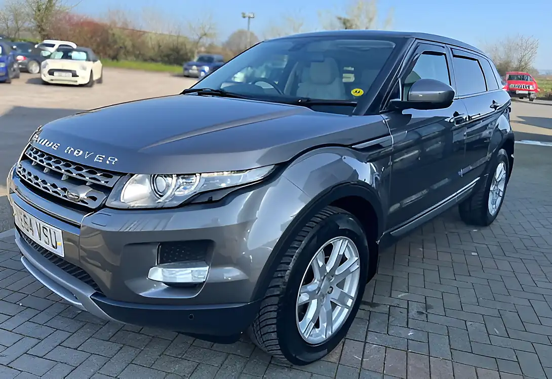 Used 2014 Land Rover Range Rover Evoque Pure Tech Grey - Interior and Exterior details 10