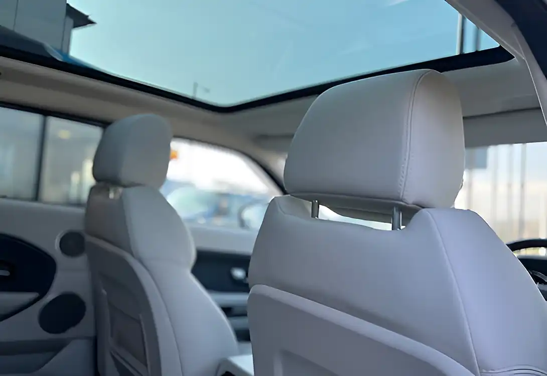 Used 2014 Land Rover Range Rover Evoque Pure Tech Grey - Interior and Exterior details 19