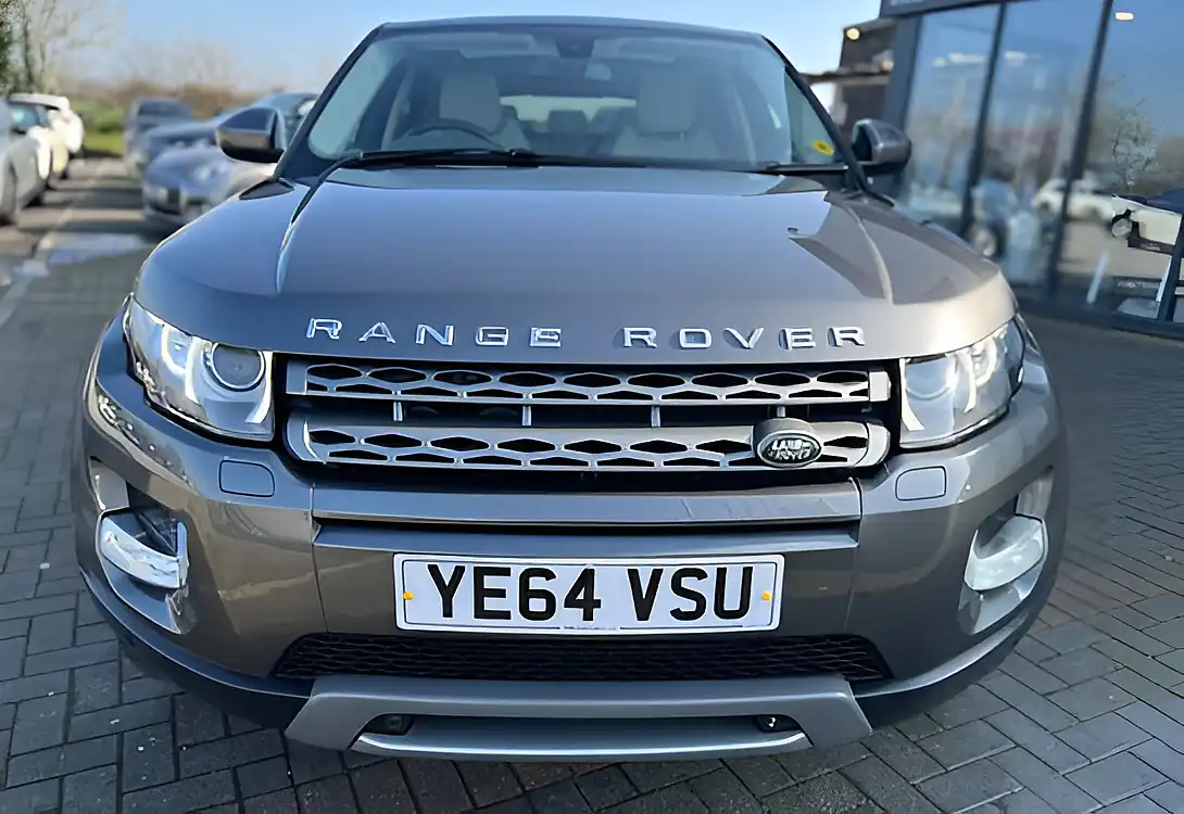 Used 2014 Land Rover Range Rover Evoque Pure Tech Grey - Interior and Exterior details 3