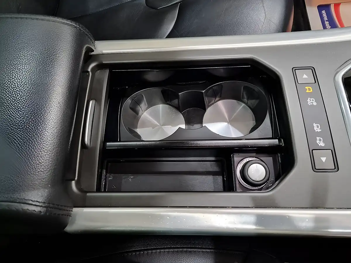 Used 2014 Land Rover Range Rover Evoque Pure Tech Grey - Interior and Exterior details 17