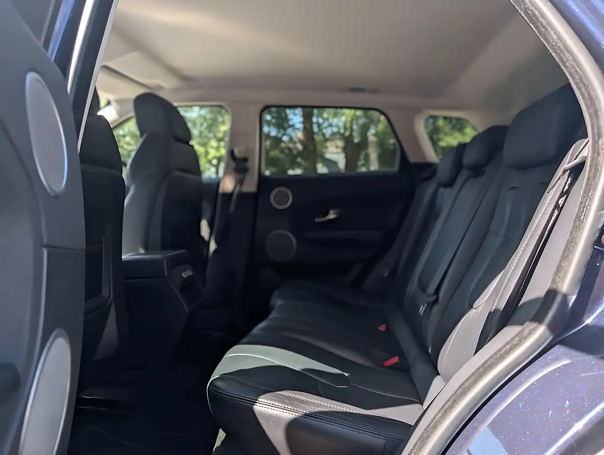 Used 2014 Land Rover Range Rover Evoque Pure Tech - Interior and Exterior details 15