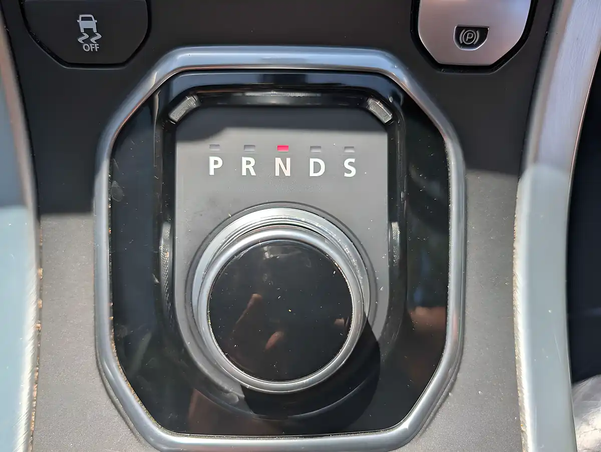 Used 2014 Land Rover Range Rover Evoque Pure Tech - Interior and Exterior details 17