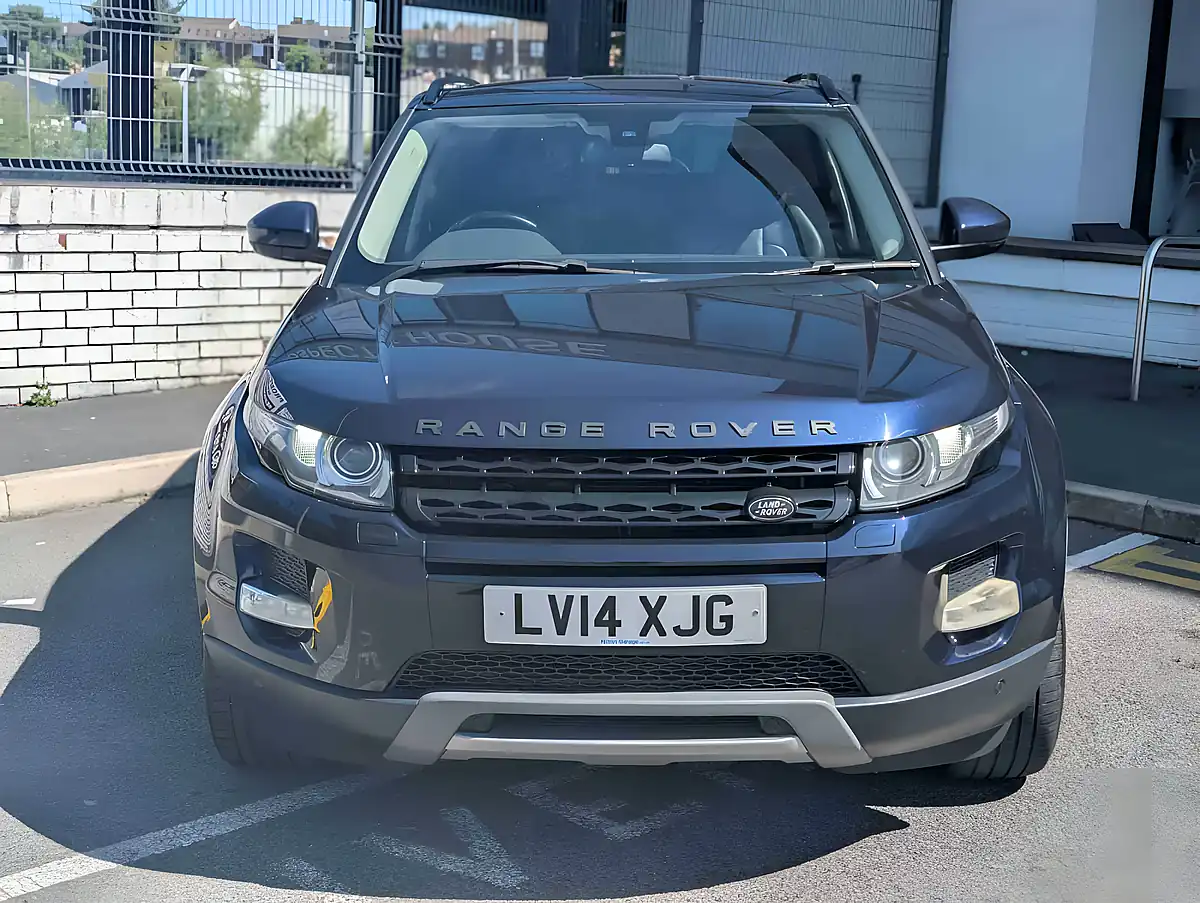 Used 2014 Land Rover Range Rover Evoque Pure Tech - Interior and Exterior details 2