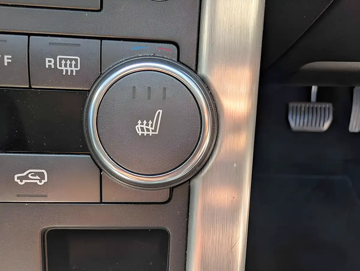 Used 2014 Land Rover Range Rover Evoque Pure Tech - Interior and Exterior details 20