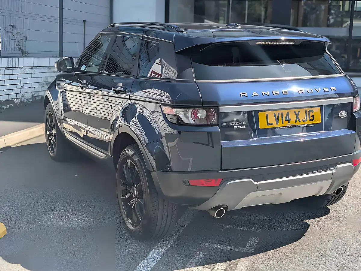 Used 2014 Land Rover Range Rover Evoque Pure Tech - Interior and Exterior details 3