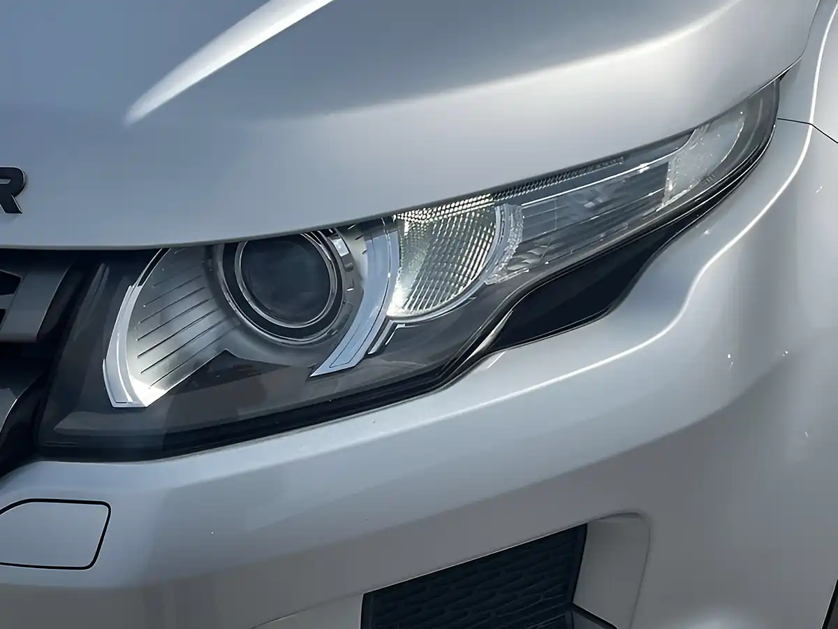 Used 2014 Land Rover Range Rover Evoque Pure Tech Indus Silver - Interior and Exterior details 14