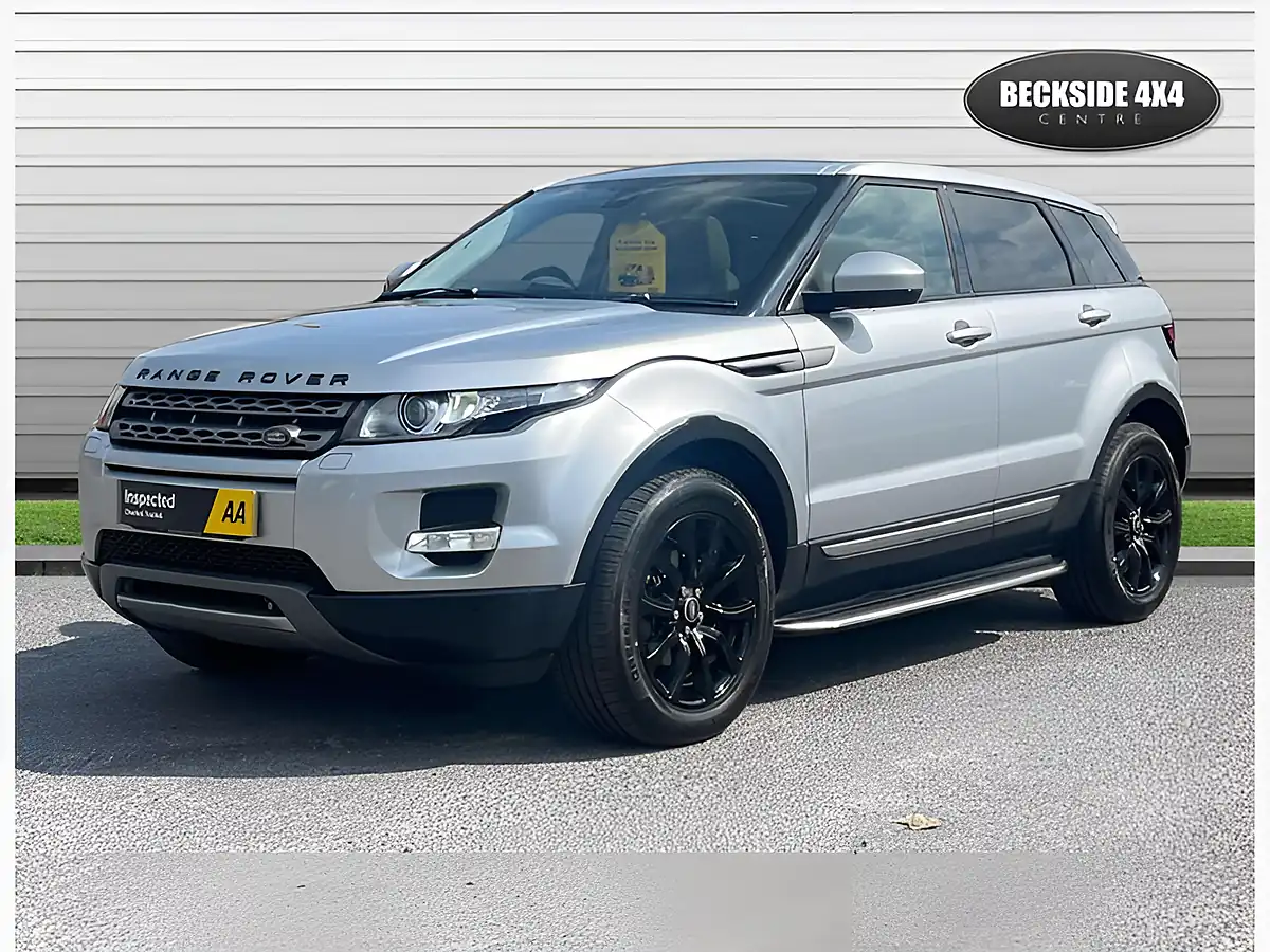 Used 2014 Land Rover Range Rover Evoque Pure Tech Indus Silver - Interior and Exterior details 5
