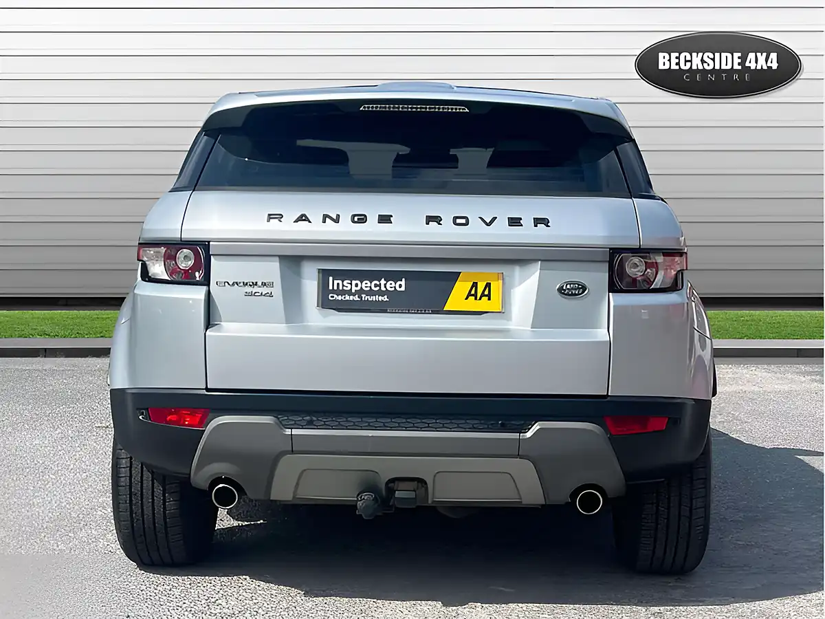 Used 2014 Land Rover Range Rover Evoque Pure Tech Indus Silver - Interior and Exterior details 9
