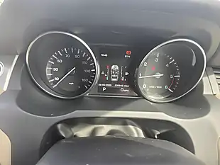 Used 2014 Land Rover Range Rover Evoque Pure Tech White - Interior and Exterior details 11