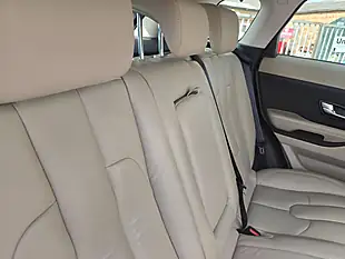 Used 2014 Land Rover Range Rover Evoque Pure Tech White - Interior and Exterior details 12