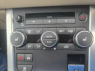 Used 2014 Land Rover Range Rover Evoque Pure Tech White - Interior and Exterior details 9