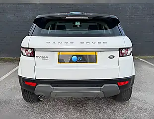 Used 2014 Land Rover Range Rover Evoque Pure Tech White - Interior and Exterior details 14