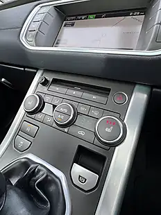 Used 2014 Land Rover Range Rover Evoque Pure Tech White - Interior and Exterior details 18