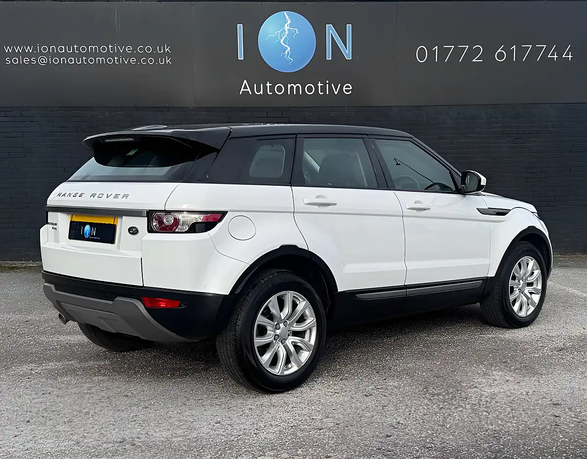 Used 2014 Land Rover Range Rover Evoque Pure Tech White - Interior and Exterior details 2