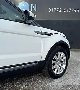 Used 2014 Land Rover Range Rover Evoque Pure Tech White - Interior and Exterior details 6
