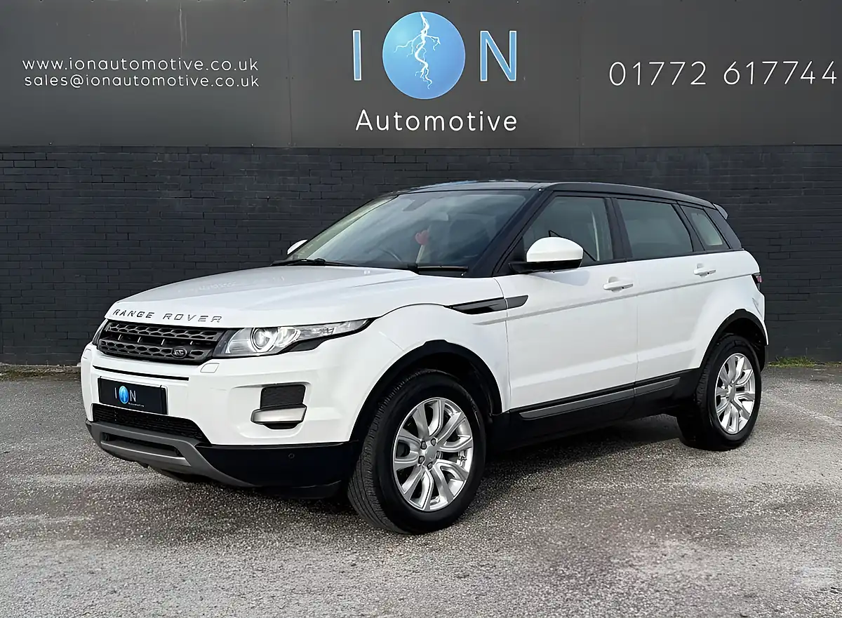 Used 2014 Land Rover Range Rover Evoque Pure Tech White - Interior and Exterior details 7