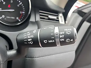 Used 2014 Land Rover Range Rover Evoque Pure Tech White - Interior and Exterior details 14
