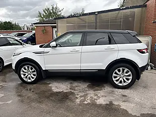 Used 2014 Land Rover Range Rover Evoque Pure Tech White - Interior and Exterior details 5